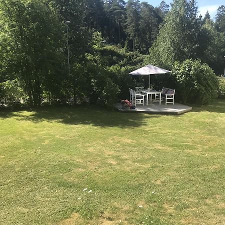 Lyckhus Villa Ljungskile Exterior photo